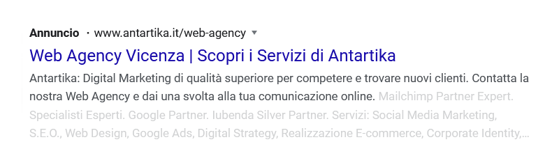 Esempio annuncio Adwords con inserimento parole chiave
